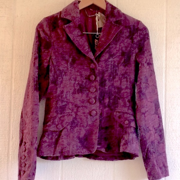 Jackets & Blazers - Vintage faux suede velvet blazer